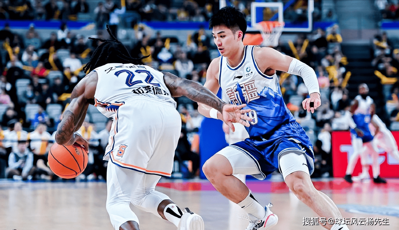 包含新疆队通过出色发挥赢得了关键比赛的词条