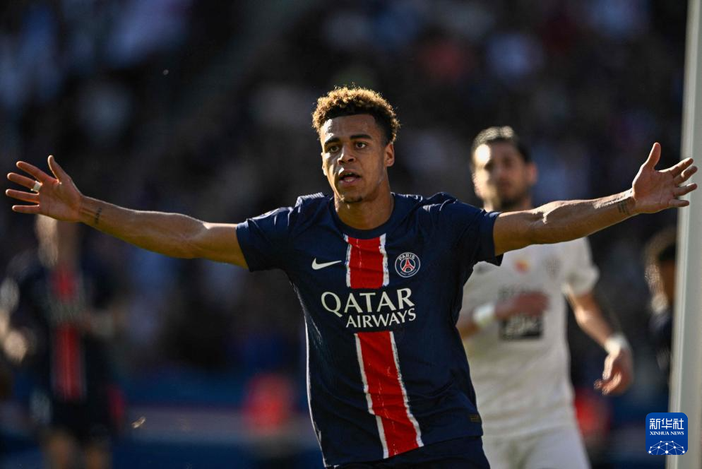 巴黎圣日耳曼新援大放异彩,突破传统的简单介绍 巴黎圣日耳曼新援大放异彩,突破传统的简单介绍