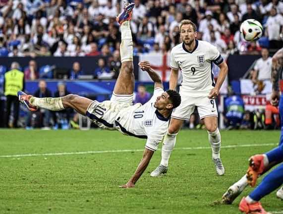 开云体育APP下载-英格兰队在比赛中表现不佳，险胜挪威