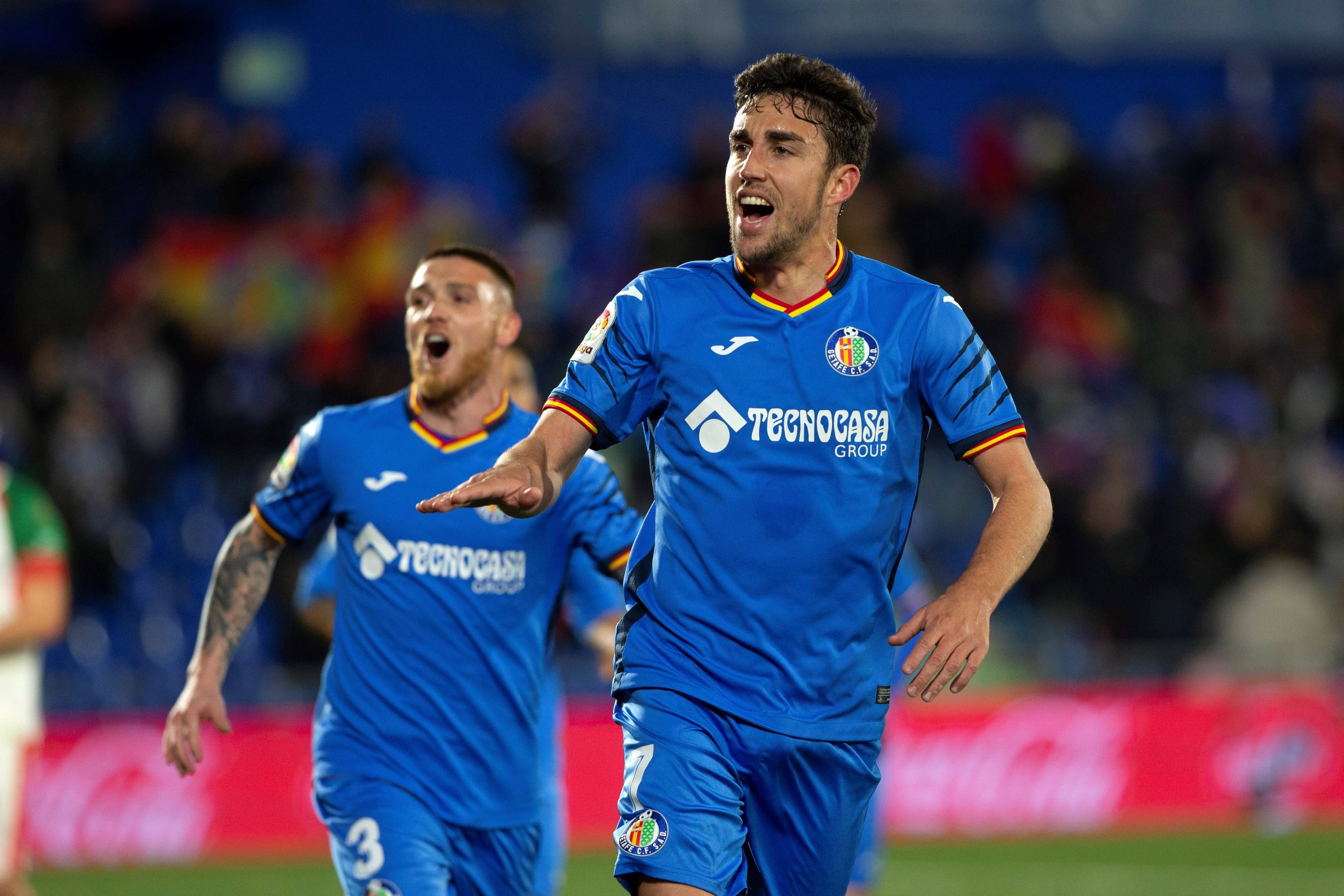 包含赫塔菲主场未能取胜，多达中甲积分榜的词条