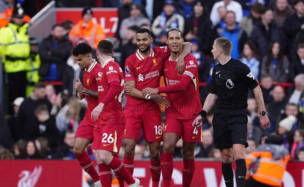 包含阿森纳球员合力拼搏,赢得联赛胜利的词条 包含阿森纳球员合力拼搏,赢得联赛胜利的词条