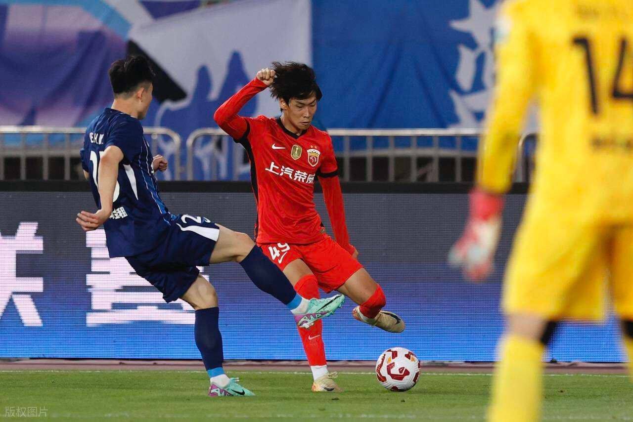 上港客场击败富德,积分稳步上升的简单介绍 上港客场击败富德,积分稳步上升的简单介绍