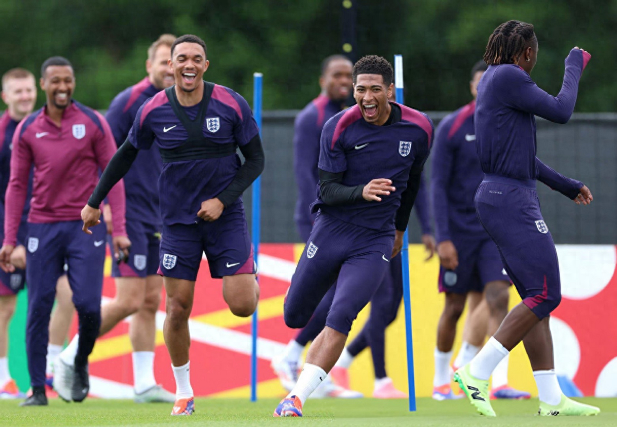 欧预赛:塞尔维亚队实现逆袭,英格兰队晋级 欧预赛:塞尔维亚队实现逆袭,英格兰队晋级