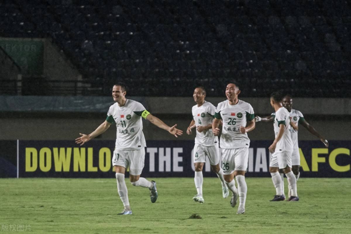 包含东南亚球队出局遗憾，球迷感叹机会流失的词条
