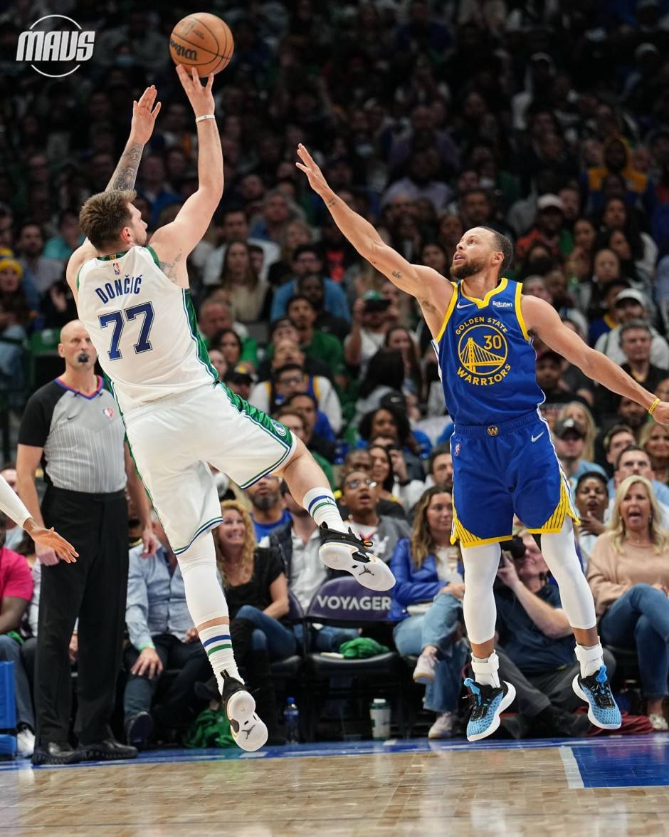 开云官网-看点十足的一场精彩篮球大战