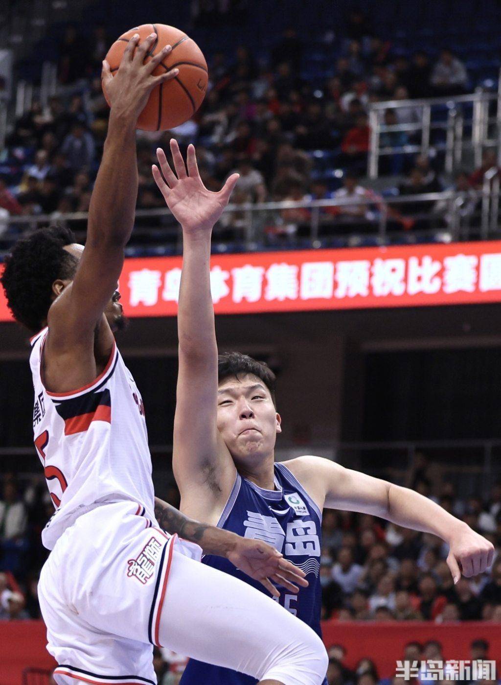 开云体育APP下载-青岛男篮战胜上海队，迎接季后赛