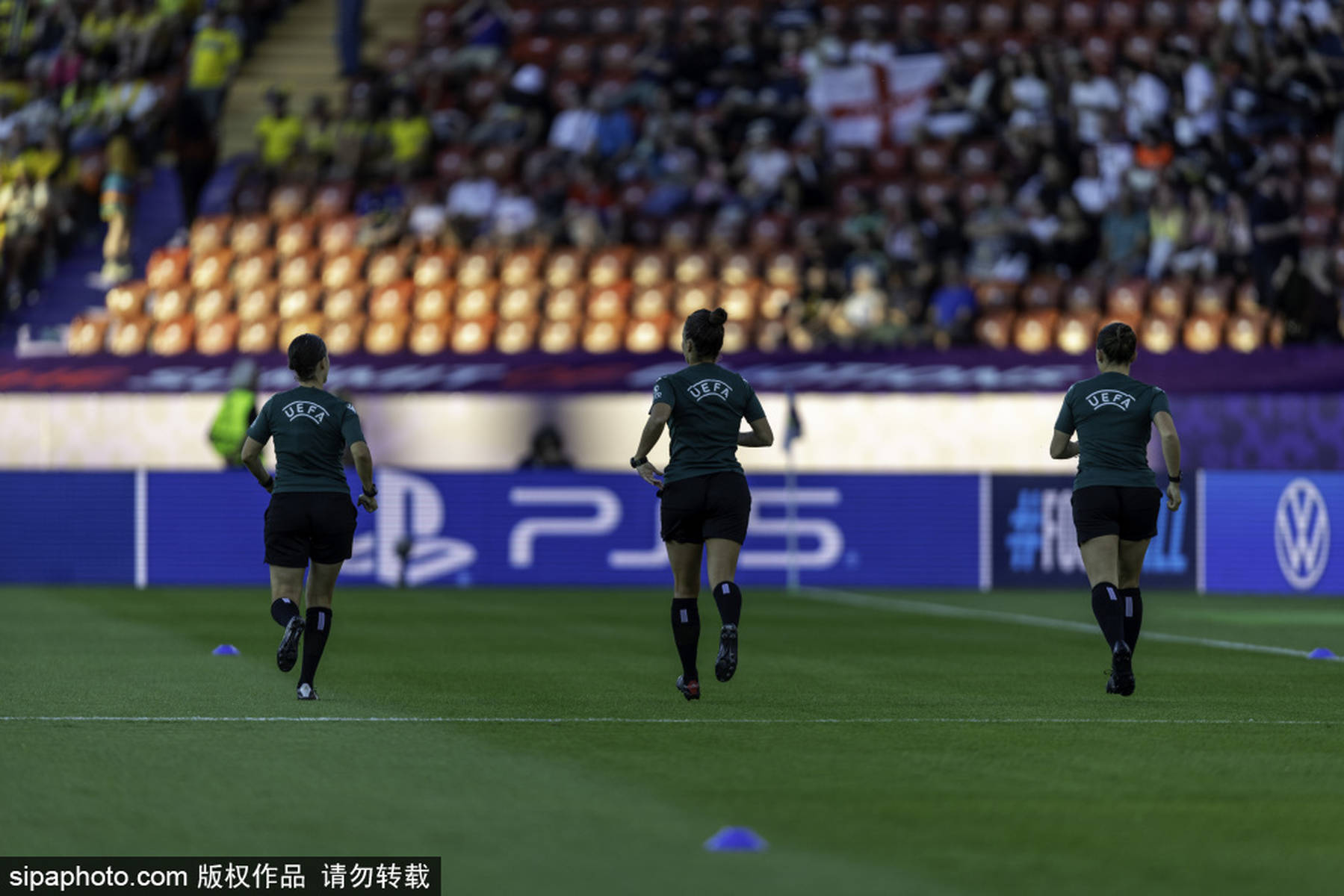 欧洲杯预选赛:瑞典队顽强逆转,成功突围 欧洲杯预选赛:瑞典队顽强逆转,成功突围