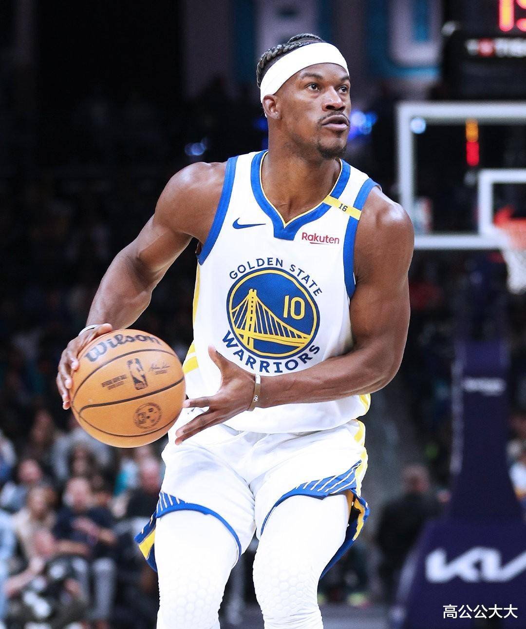 黄蜂客场击败猛龙，喜迎新赛季首胜