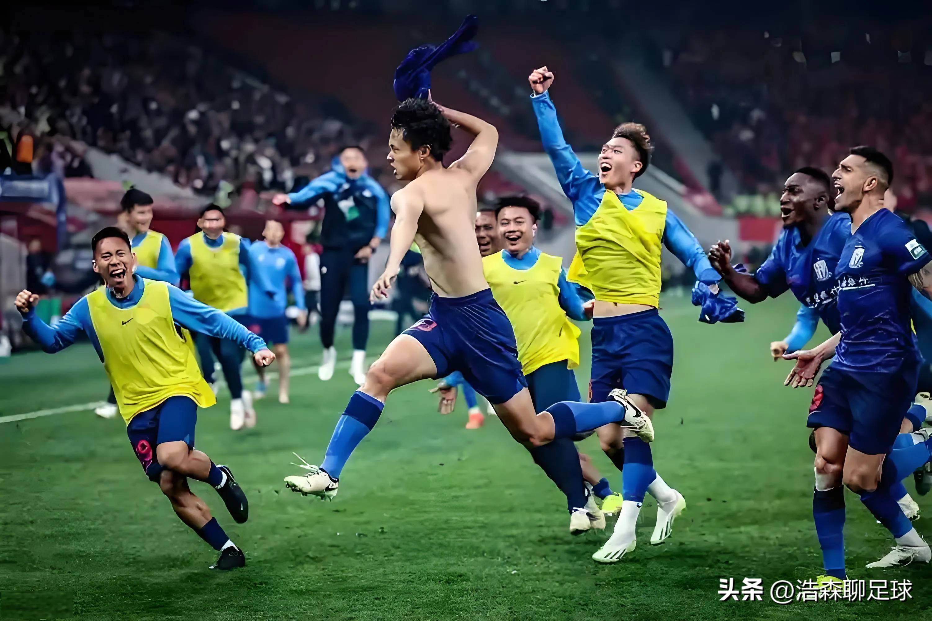 上海德比战落幕,申花队凭一球小胜上港 上海德比战落幕,申花队凭一球小胜上港