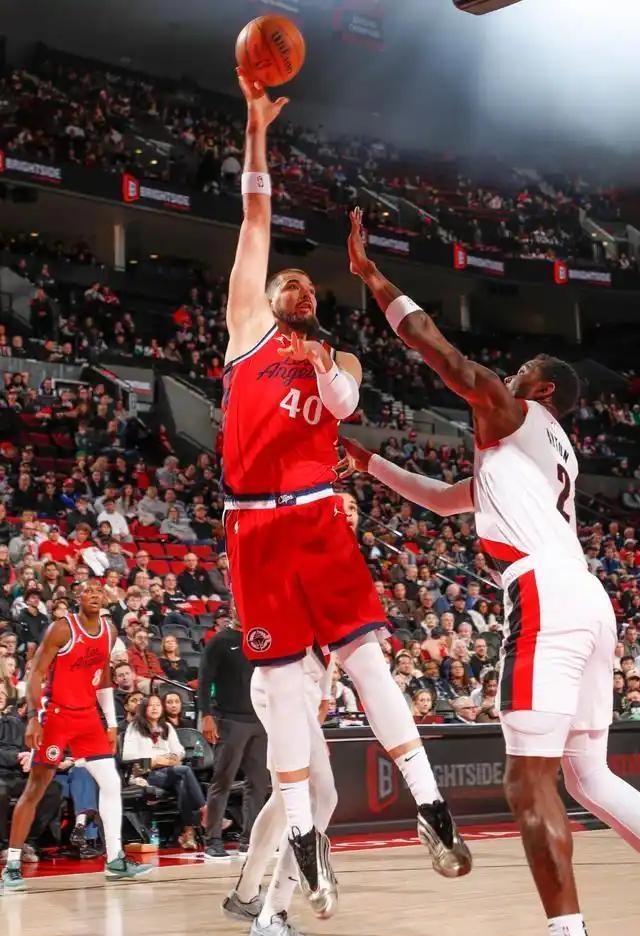 开拓者连败阴影难消,球队需要迅速调整状态 开拓者连败阴影难消,球队需要迅速调整状态