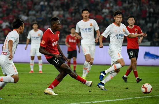 武汉卓尔主场大捷,深圳佳兆业遭遇三连败 武汉卓尔主场大捷,深圳佳兆业遭遇三连败