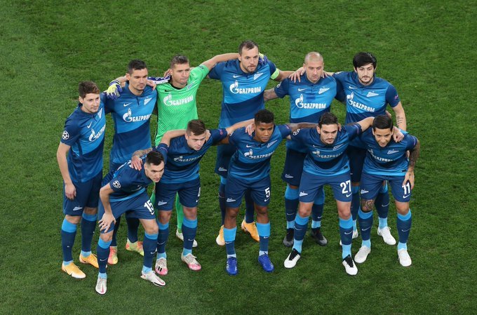 开云体育下载-伊朗劲旅卫冕成功，晋级前四