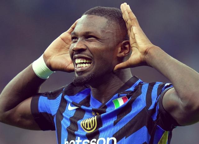 开云体育app-里昂客场逆转获胜，实现关键胜利的简单介绍