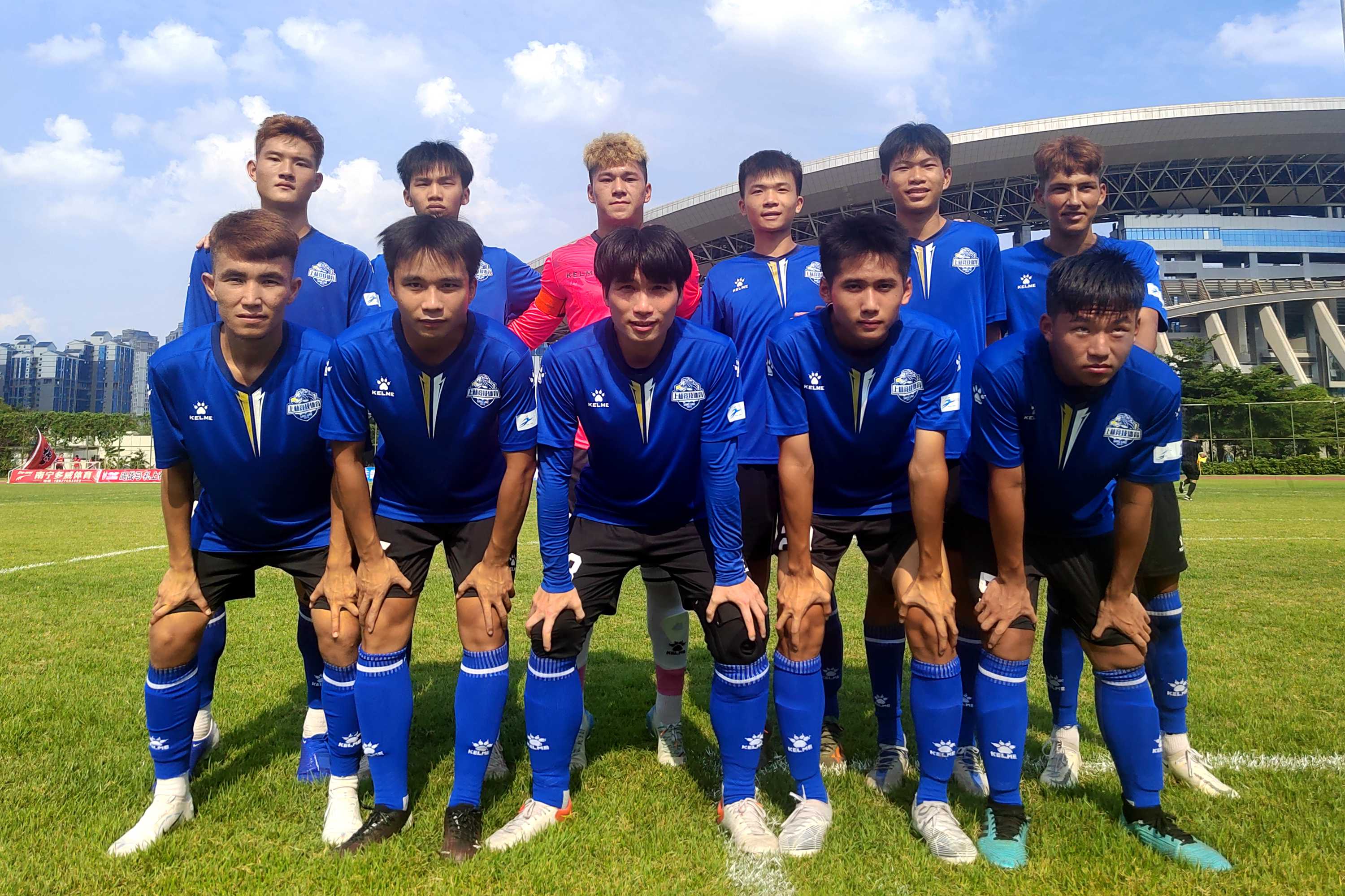 球队状态神勇,引领全队开创佳绩 球队状态神勇,引领全队开创佳绩