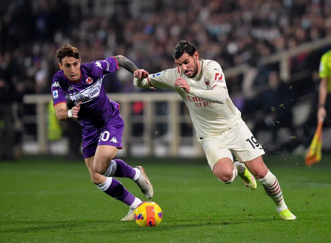 开云体育平台APP-AC米兰客场战胜佛罗伦萨，球员表现稳健的简单介绍