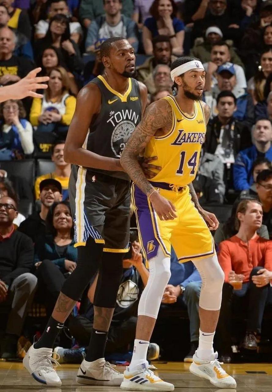 开云体育在线-鵜鶘擊敗篮网：英格拉姆攻下三十二分力挫對手