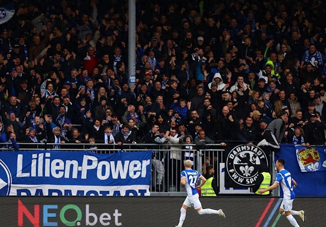 开云体育官方网站-弗莱堡惨败对手，保级形势雪上加霜