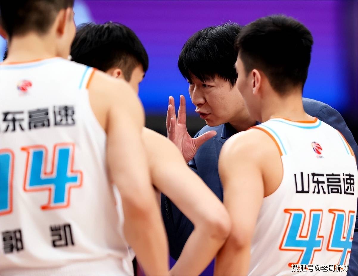 开云体育下载-包含山东男篮击败北京队，精彩比分掀起热潮的词条