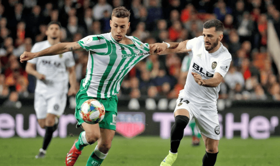 法兰克福客场逼平勒沃库森,保持德甲前三的简单介绍 法兰克福客场逼平勒沃库森,保持德甲前三的简单介绍