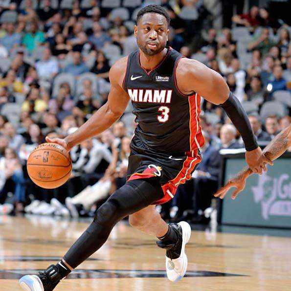 开云体育app-青岛队险胜马刺，克莱惊艳四座的简单介绍