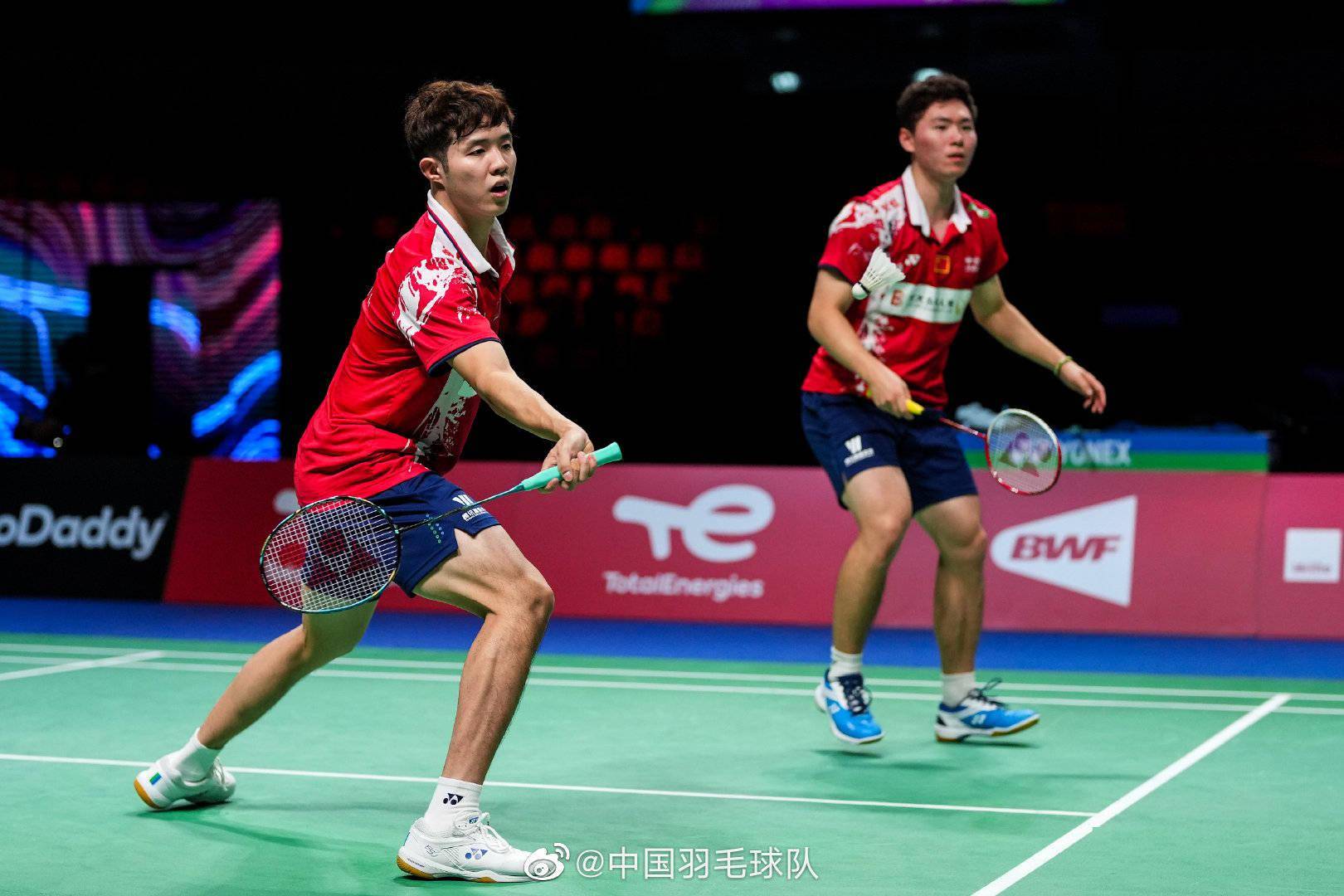 开云体育在线-关于泰国队力克印度队，黄鸭组合点燃赛场的信息